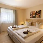 Apart Otel Alpenlandhaus Menardi 4*