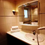 Alpenlandhaus Menardi Hotel apartamentowy Seefeld w Tirolu