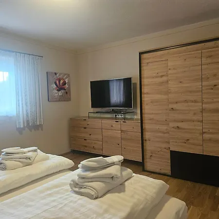 Apart Otel Alpenlandhaus Menardi Seefeld in Tirol