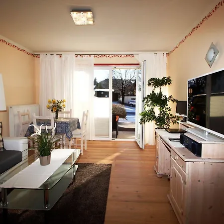 Alpenlandhaus Menardi מלון דירות זיפלד אין טירול