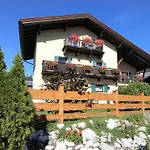 Alpenlandhaus Menardi Aparthotel