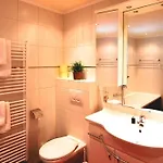 Alpenlandhaus Menardi 4*