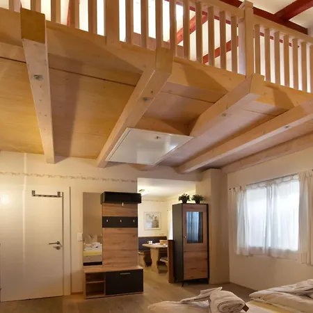 Alpenlandhaus Menardi Seefeld in Tirol