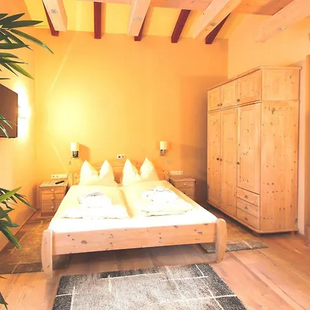 Alpenlandhaus Menardi 4*