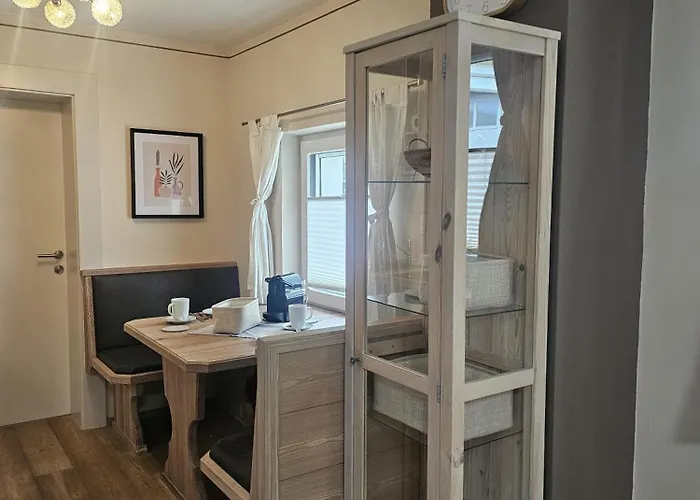 Alpenlandhaus Menardi מלון דירות 4*