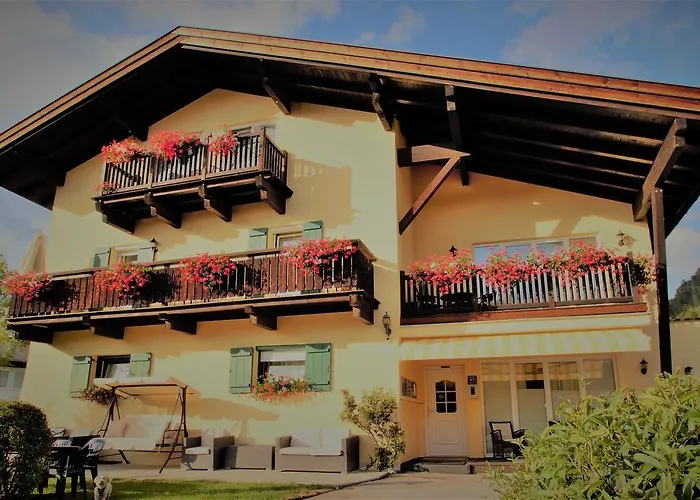 מלון דירות Alpenlandhaus Menardi
