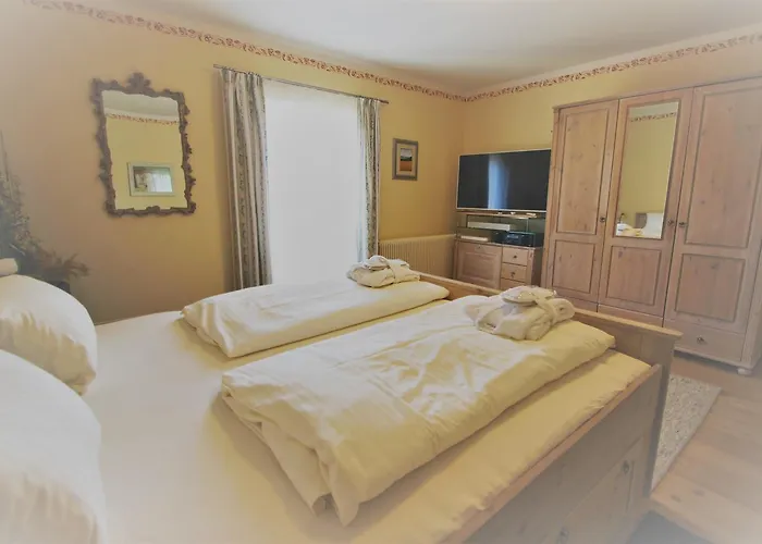 Alpenlandhaus Menardi Aparthotel